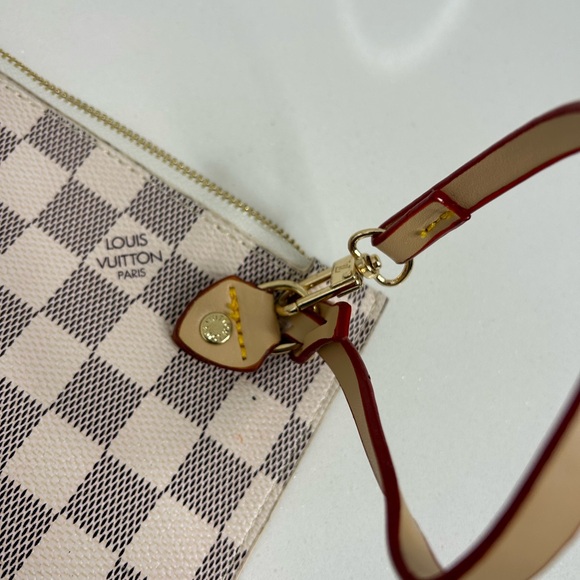 Damier Azur LV Pochette - Picture 10 of 10